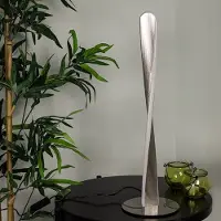 LumenXL Gedraaide design tafellamp Rizar - satijn nikkel