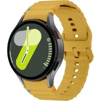 Strap-it Siliconen Wave bandje - Geschikt voor Samsung Galaxy Watch 7 (40 & 44mm) / Galaxy Watch 6 (Classic) / Galaxy Watch 5 (Pro) / Galaxy Watch 4 (Classic) - geel