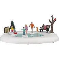 Lemax Family skating day b/o 4.5v kerstfiguur