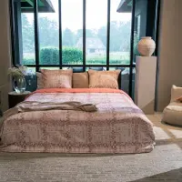 Kayori Dekbedovertrek Setouchi Rood Tencel-200 x 200 / 220 cm | 2-Persoons