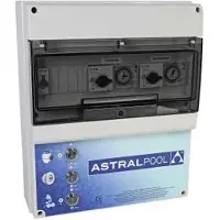 AstralPool 70429 Type C + Type D-bedieningskast Met Overbelastingsbeveiliging Voor 2 Pompen En Bediening Voor 1 Onderwaterlamp