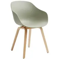 HAY Stoel AAC222 Water-Based Lacquered Oak Base Standard Glider Pastel Green 2.0 Shell