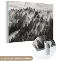 MuchoWow Glasschilderij 30x20 cm - Schilderij acrylglas - Landschap - Mist - Bos - Natuur - Foto op glas - Muurdecoratie woonkamer - Wanddecoratie slaapkamer - Schilderijen