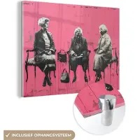 MuchoWow Glasschilderij 120x90 cm - Schilderij acrylglas - Graffiti - Roze - Street art - Vrouwen - Foto op glas - Muurdecoratie woonkamer - Wanddecoratie slaapkamer - Schilderijen