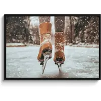 PosterMonkey Poster in lijst - Fotolijst 120x80 cm - Posters - Schaatsen - IJs - Winter - Sneeuw - Posterlijst zwart - Decoratie - Wanddecoratie woonkamer - Muurdecoratie slaapkamer