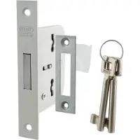 Nemef Kastslot Type 210/40 - Links en Rechts Bruikbaar - 3 Klavieren - 20 Sluitingen - Inclusief 2 Pijpsleutels - Uitgevoerd in Gelakt Staal - Voorplaat 133 x 22 mm - Doornmaat 40 mm