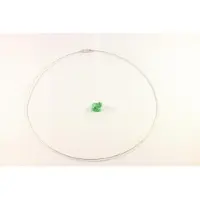 Fashion Jewelry Choker van een zeer fijne staalkabel met een schroefsluiting.