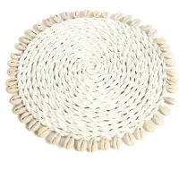 Bazar Bizar Onderzetter Seagrass Shell | zeegras wit 23x23x1 cm onderzetters | NADUVI