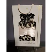 Aroma Home warm water kruik met oogmasker satijn - luipaard - 2 liter- kerst geschenk - verjaardag - leuk cadeau - vriendin