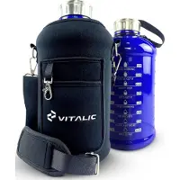 Vitalic 2 Liter XXL Bidon - Drinkfles - Extra grote Waterfles met isolerende hoes - Sportfles- Fles 2l |