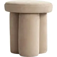 101 Copenhagen De originele titel is: Big Foot Ottoman Nubuck