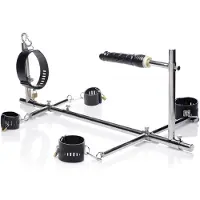 XR Brands Imprisoned Bondagerek Met Dildo