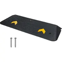 Vevor Drempelhelling Massief rubberen deur Drempelhelling 15T Laadvermogen Stoephelling met kanaal 113x24.1x2.5cm Rolstoelhelling Toegangshelling Rubberen oprit Ideaal voor oneffen terrein Stoepranden