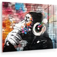 MuchoWow Glasschilderij 120x90 cm - Schilderij acrylglas - Graffiti - Aap - Kleurrijk - Koptelefoon - Art - Dier - Foto op glas - Muurdecoratie woonkamer - Wanddecoratie slaapkamer - Schilderijen