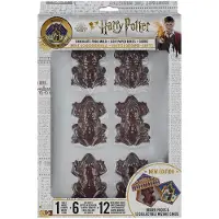 PAN Vision Danmark A/S Chocolate Frog Mold + 6 papers box + 12 Wizard Cards - Harry Potter (CR4018)