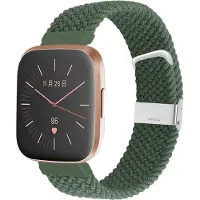 Strap-it Nylon Smartwatch bandje - Geschikt voor Fitbit Versa / Versa 2 gevlochten bandje - groen - Horlogeband / Polsband / Armband