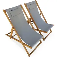 Sweeek Set van twee Creus eucalyptus en textileen ligstoelen, grijstaupe