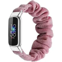 Strap-it Textiel Smartwatch bandje - Geschikt voor Fitbit Luxe scrunchie bandje - roze goud - Horlogeband / Polsband / Armband