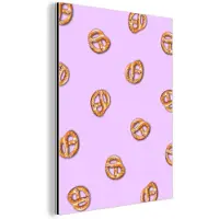 MuchoWow Aluminium schilderij 30x40 cm - Wanddecoratie metaal - Pretzels - Eten - Paars - Metalen muurdecoratie woonkamer - Decoratie industrieel - Foto op dibond - Industriële accessoires slaapkamer