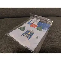 Duni Kerst Tafelkleed - 84 x 84 cm | Blauw - Kerstdorp - Middentafelkleed Kerstprint - Papieren Kerst Tafelkleed met katoenen look - Decoratief Kerst Tafelkleed