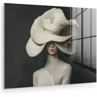 MuchoWow Glasschilderij 160x120 cm - Schilderij acrylglas - Modern - Vrouw - Hoed - Foto op glas - Muurdecoratie woonkamer - Wanddecoratie slaapkamer - Schilderijen