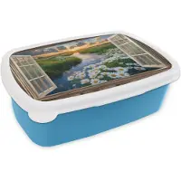 MuchoWow Broodtrommel Blauw - Lunchbox Doorkijk - Landschap - Raam - Water - Zonsondergang - Brooddoos 18x12x6 cm - Brood lunch box - Broodtrommels voor kinderen en volwassenen