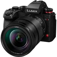 Panasonic Lumix DC-S1R II + Lumix S 24-105mm F/4.0 Macro OIS