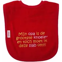 Funnies Rode slab met "Mijn opa is de grootste knoeier en toch moet ik deze slab om" - opa en oma dag, grootvader, knoeien, knoeiertje, eten, kraamcadeautje, cadeautje