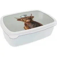 MuchoWow Broodtrommel Wit - Lunchbox Schotse Hooglander - Bruin - Hoorns - Kokskleding - Brooddoos 18x12x6 cm - Brood lunch box - Broodtrommels voor kinderen en volwassenen