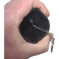 Oi zwarte lederen Sleutelklappertje Oud Model / sleutelbeurs met knijp opening / etui voor grote sleutelbos / zwart leer / 435