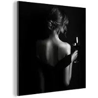 MuchoWow Aluminium schilderij 90x90 cm - Wanddecoratie metaal - Vrouw - Wijn - Jurk - Metalen muurdecoratie woonkamer - Decoratie industrieel - Foto op dibond - Industriële accessoires slaapkamer