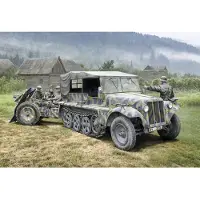 Wittmax Modelbouwpakket Militaire voertuigen - 6595 Sd. Kfz. 10 Demag D7 with 7,5 cm leIG 18 and crew Plastic - 1:35 - Modelbouw