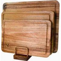 Noctis 3-Delige Acaciahouten Snijplankenset Met Luxe Houder (33x40/ 27x36/ 22x33 cm) - Snijplanken, Serveerplank, Kaasplank, Borrelplank - Houten Snijplank