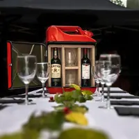 Designed by man Jerrycan His & Hers Bar - Rood - Uniek geschenkidee - Praktisch en Stijlvol - Ideaal als cadeau'