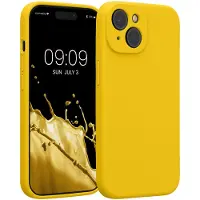 Kwmobile telefoonhoesje geschikt voor Apple iPhone 15 - TPU backcover met siliconen coating - Smartphone case in stralend geel