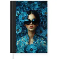 MuchoWow Notitieboek - Schrijfboek - Vrouw - Bloemen - Blauw - Aesthetic - Luxe - Notitieboekje klein - A5 formaat - Schrijfblok