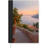 MuchoWow Notitieboek - Schrijfboek - Middelandse zee - Sinaasappel - Heuvels - Zee - Notitieboekje klein - A5 formaat - Schrijfblok