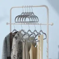 Songmics Kleerhangers – Kunststof – Set van 50 – Licht en Sterk