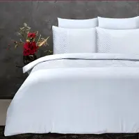 Sleeptime dekbedovertrek Crossline velvet - wit - microvezel - 2-persoons (200x220 + 2st. 60x70 cm)