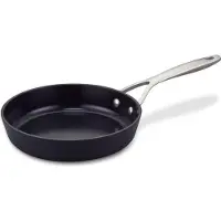 Brabantia Zenn Koekenpan- Ø 20 cm –100% gerecycled hoogwaardig -aluminium - keramische dubbele antiaanbaklaag -duurzaam– rvs steel - geschikt voor Inductie - 100% PFAS Vrij – Donker blauw