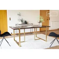 PIB Notenhouten eetkamertafel Neutra