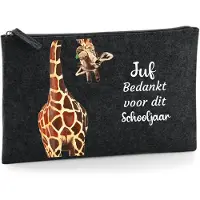 Bagbase Etui donkergrijs juf cadeautje. Juf-giraf-kadootje. Juf bedankt voor dit schooljaar.