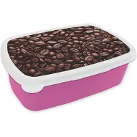 MuchoWow Broodtrommel Roze - Lunchbox Bonen - Close-up - Donkerbruin - Brooddoos 18x12x6 cm - Brood lunch box - Broodtrommels voor kinderen en volwassenen