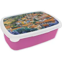 MuchoWow Broodtrommel Roze - Lunchbox Dorp - Heuvels - Landschap - Bomen - Brooddoos 18x12x6 cm - Brood lunch box - Broodtrommels voor kinderen en volwassenen