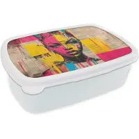 MuchoWow Broodtrommel Wit - Lunchbox Vrouwengezicht - Krantenpapier - Abstract - Roze - Brooddoos 18x12x6 cm - Brood lunch box - Broodtrommels voor kinderen en volwassenen