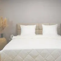 HappyBed Zomerdekbed 240x200 - Lits Jumeaux - 100% Katoen - Wasbaar dekbed zonder overtrek - Bedrukt dekbed zonder hoes - Hoesloos Dekbed met Print - Off-white