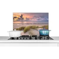 KitchenYeah Spatscherm keuken 70x50 cm - Kookplaat achterwand Zonsondergang - Duin - Strand - Planten - Zee - Muurbeschermer - Spatwand fornuis - Hoogwaardig aluminium