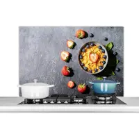 KitchenYeah Spatscherm keuken 100x65 cm - Kookplaat achterwand Aardbei - Cornflakes - Bes - Kruiden - Muurbeschermer - Spatwand fornuis - Hoogwaardig aluminium