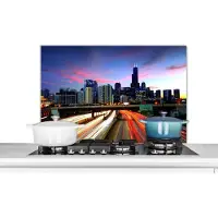 KitchenYeah Spatscherm keuken - Chicago - Stad - Skyline - Licht - Auto - Amerika - Spatwand keuken - Kookplaat achterwand - 80x55 cm - Aluminium