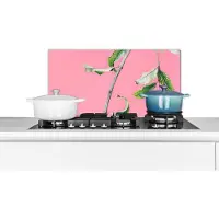 KitchenYeah Spatscherm keuken 60x30 cm - Kookplaat achterwand Planten - Zomer - Roze - Muurbeschermer - Spatwand fornuis - Hoogwaardig aluminium